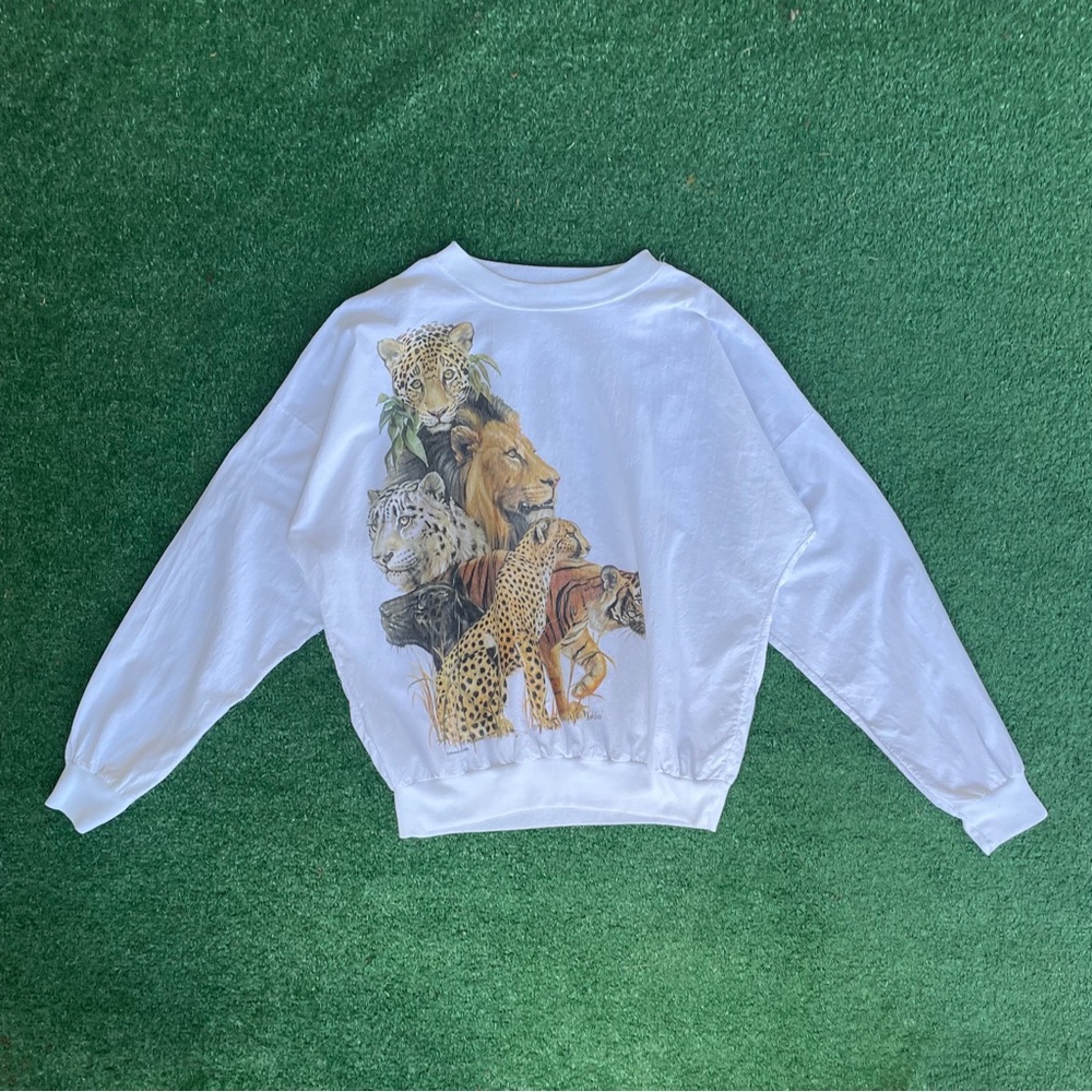 Vintage White Women’s Graphic Animal Print Sweatshirt